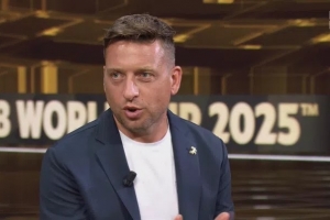 贾凯里尼：巴斯托尼是世界前五的后卫，在国米历史上仅次于法切蒂